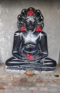 Shri Parshvnath Bhagwan Jain Shwetamber Mandir Godavari