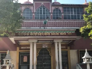 Shri Digamber Jain Parshvnath Mandir in bijoynahar