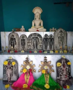 Shri Suparshvnath Digambar Jain Mandir Peddahottur 