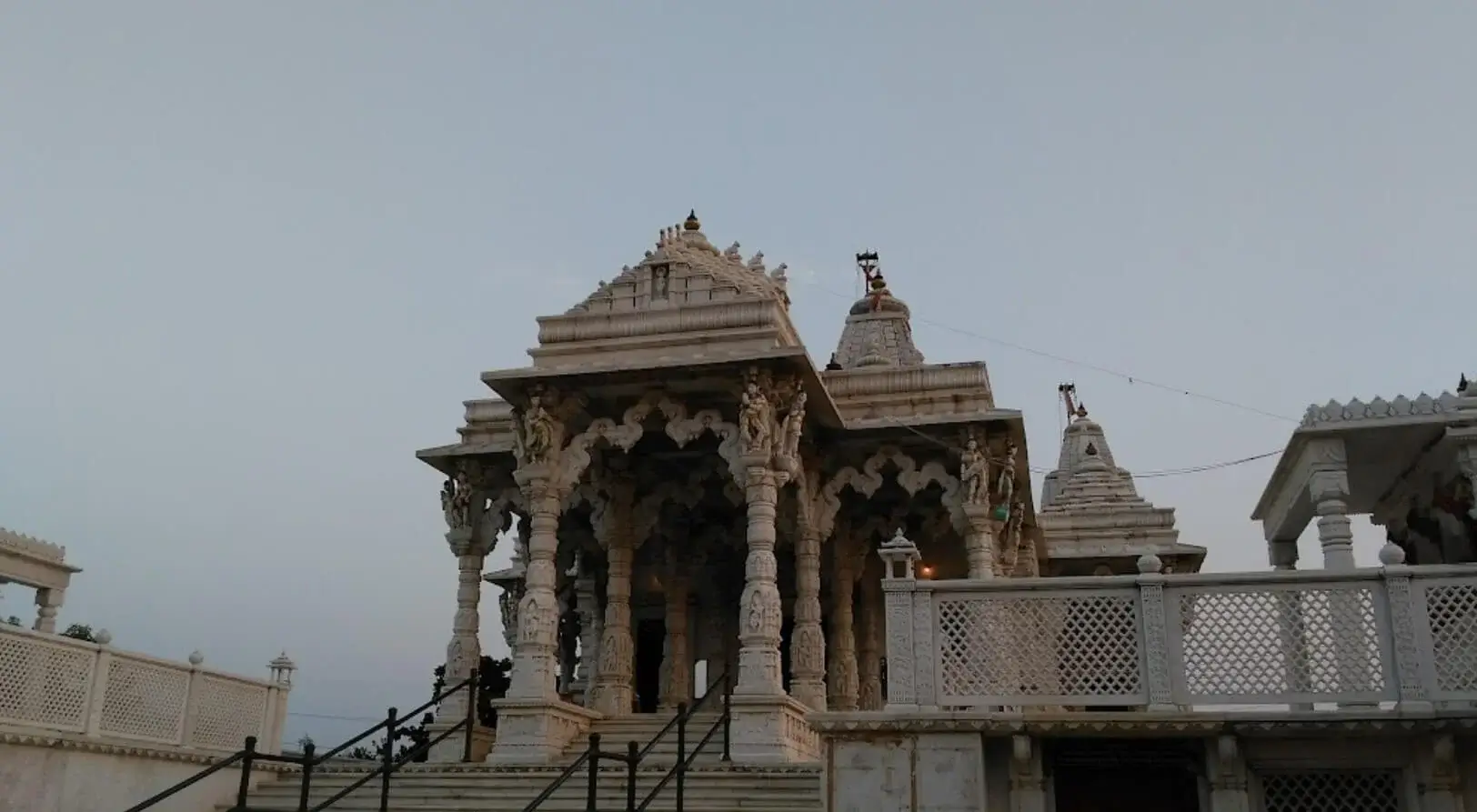 Shri Shankeshwar Parshvnath Jain Shwetamber Mandir in vijayawada ntr