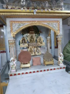 Shri Shantinath Digamber Jain Chaitalaya in Athgaon